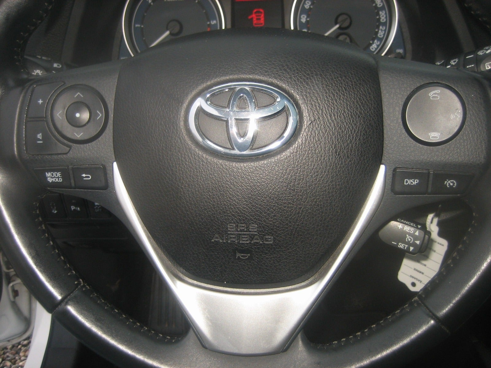 Hvid Toyota Auris fra 2013