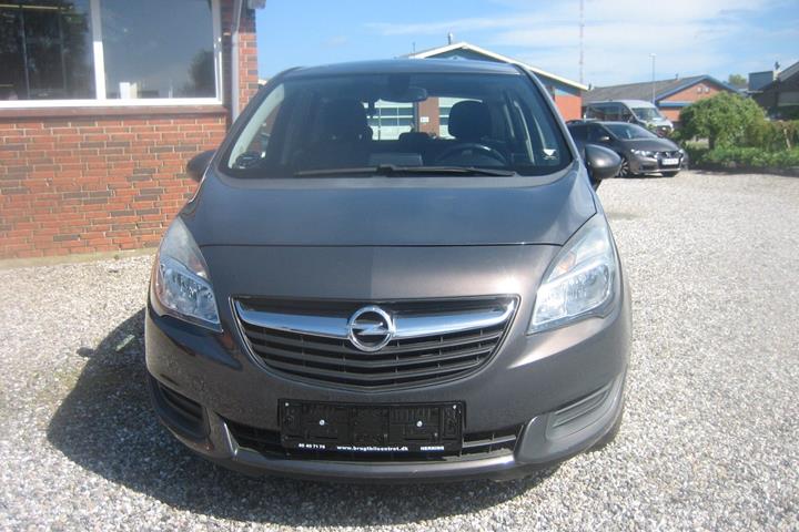 Grå Opel Meriva fra 2014