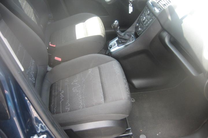 Blå Opel Meriva fra 2014