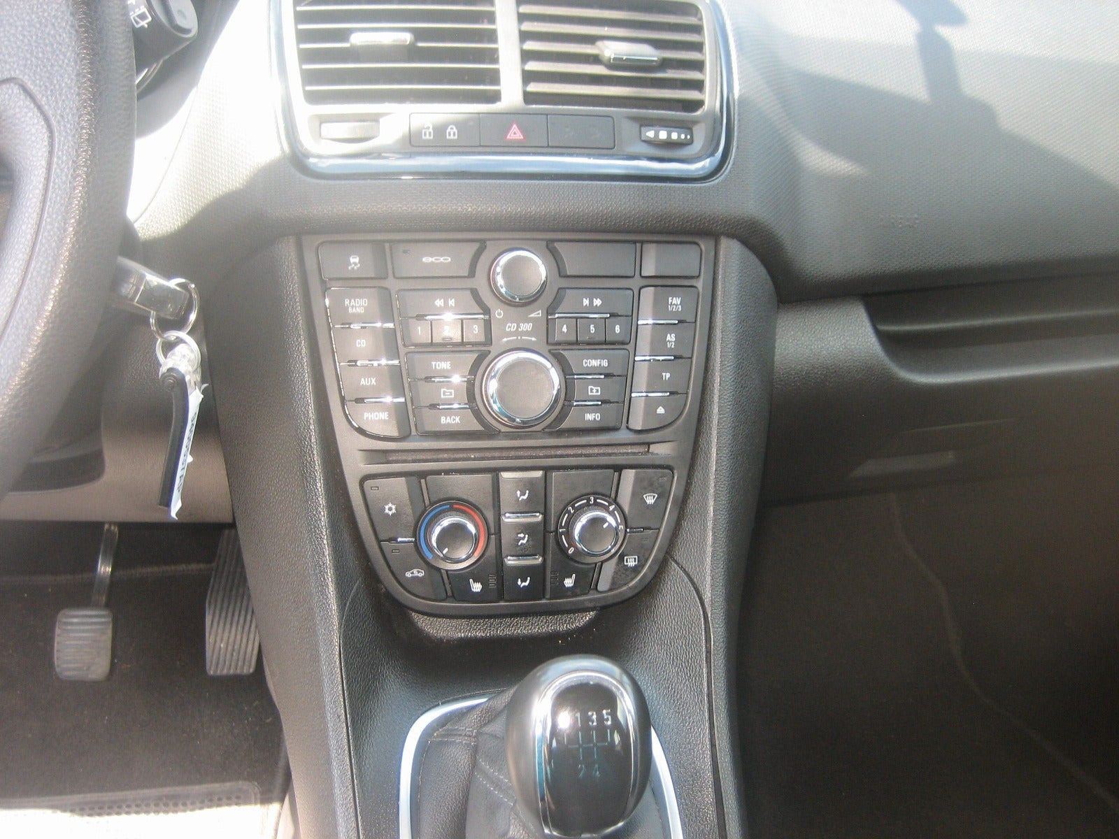 Blå Opel Meriva fra 2014