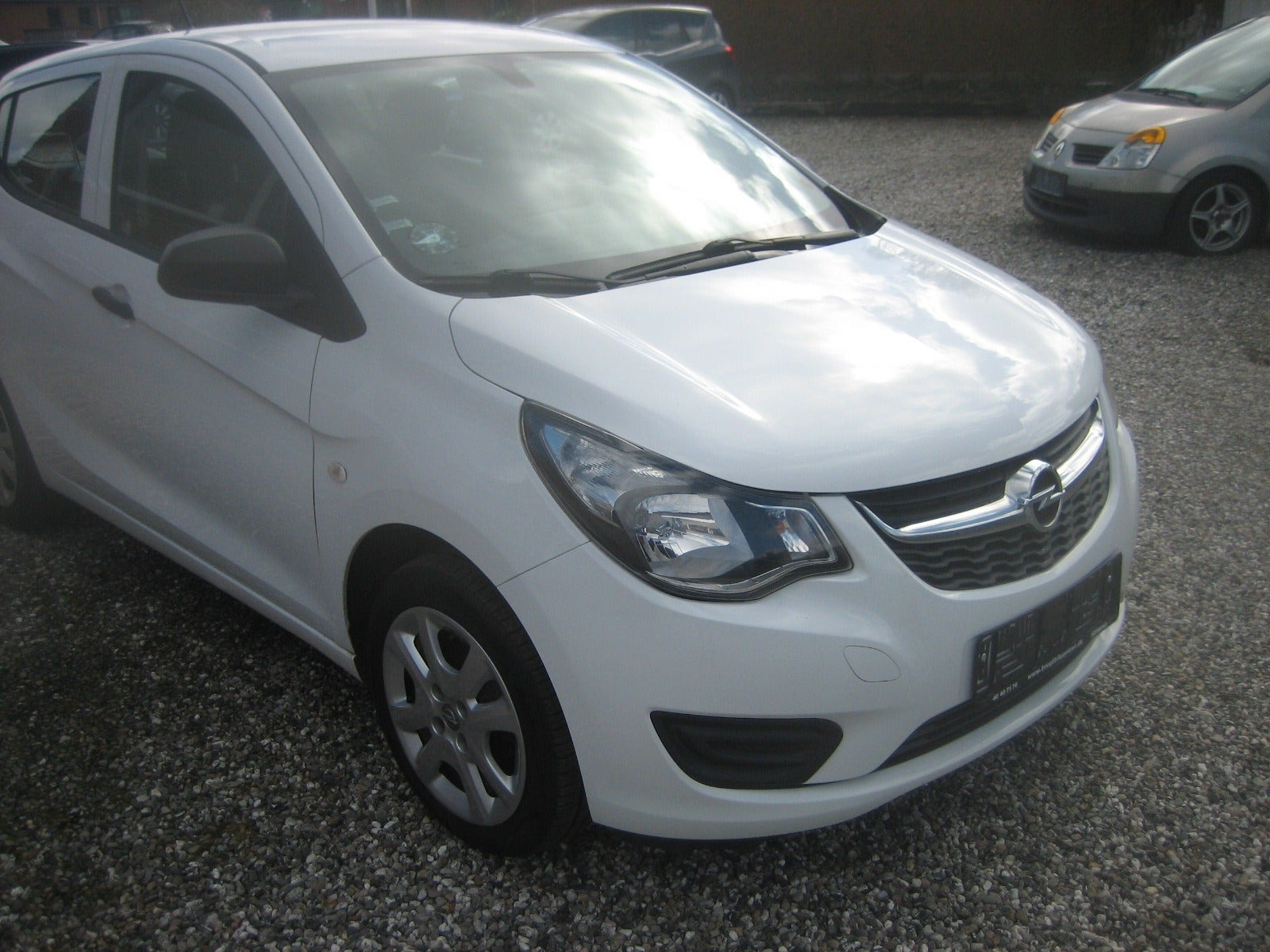 Hvid Opel Karl fra 2016