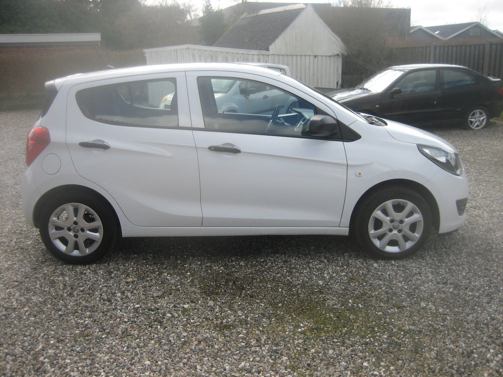 Hvid Opel Karl fra 2016