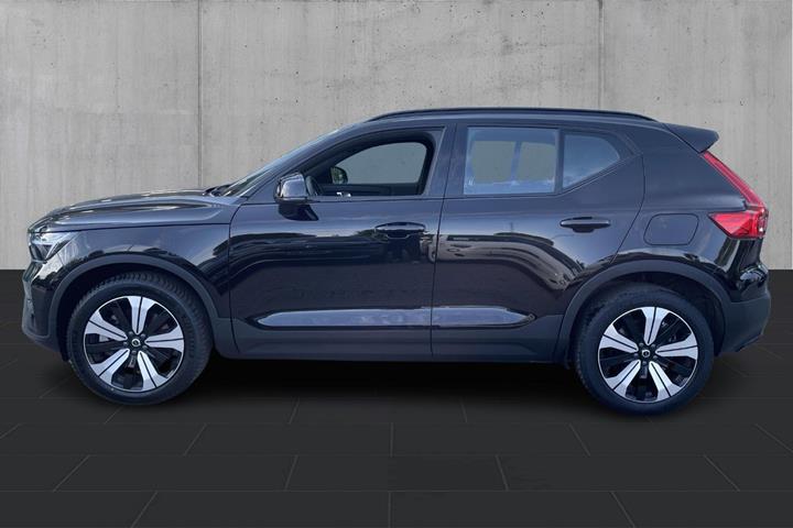 Sort Volvo XC40 fra 2023