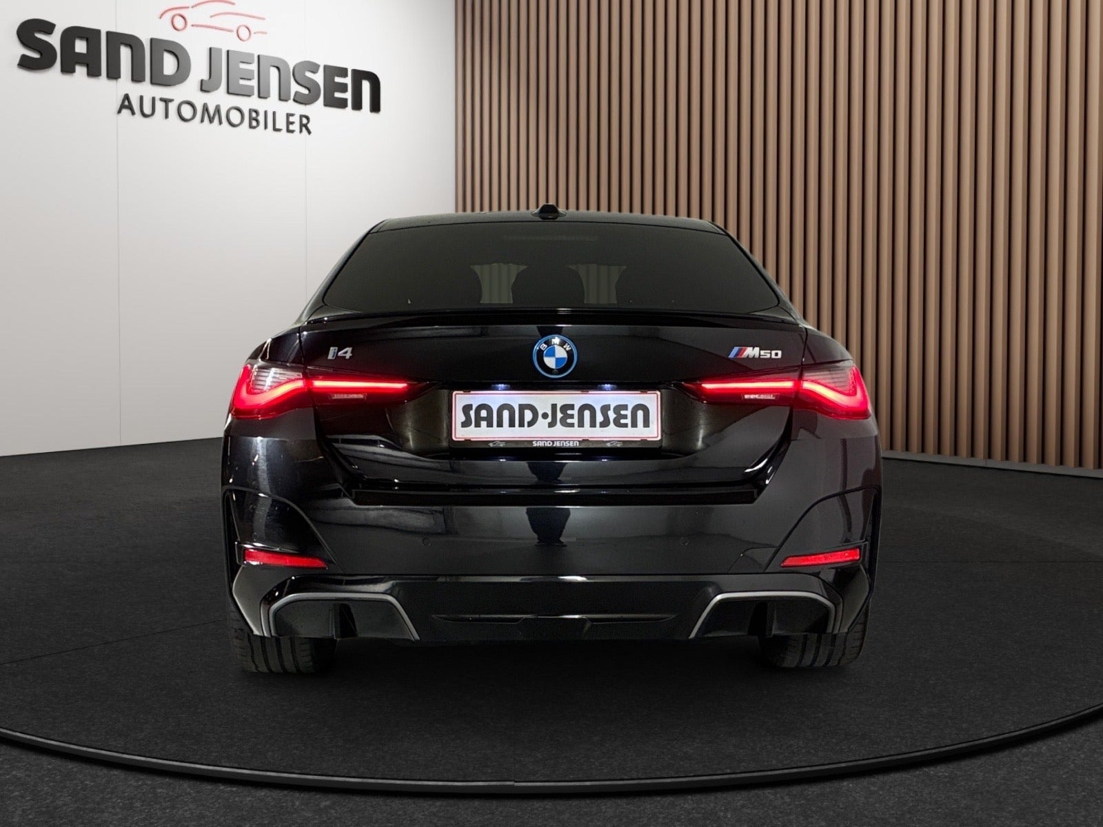 Sort BMW i4 fra 2025
