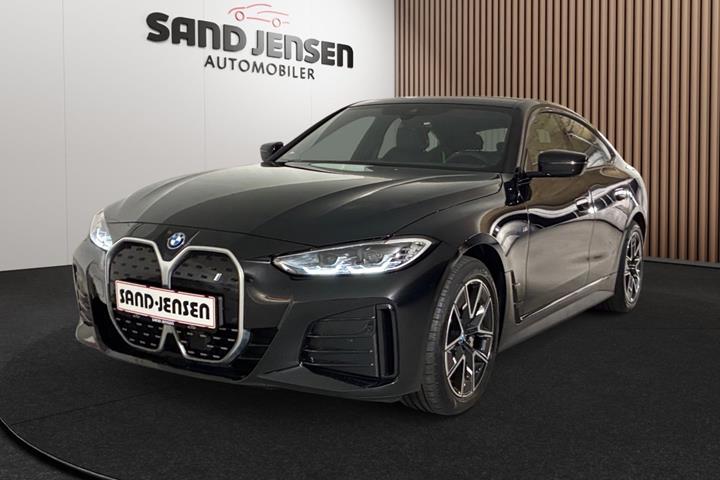 Sort BMW i4 fra 2024