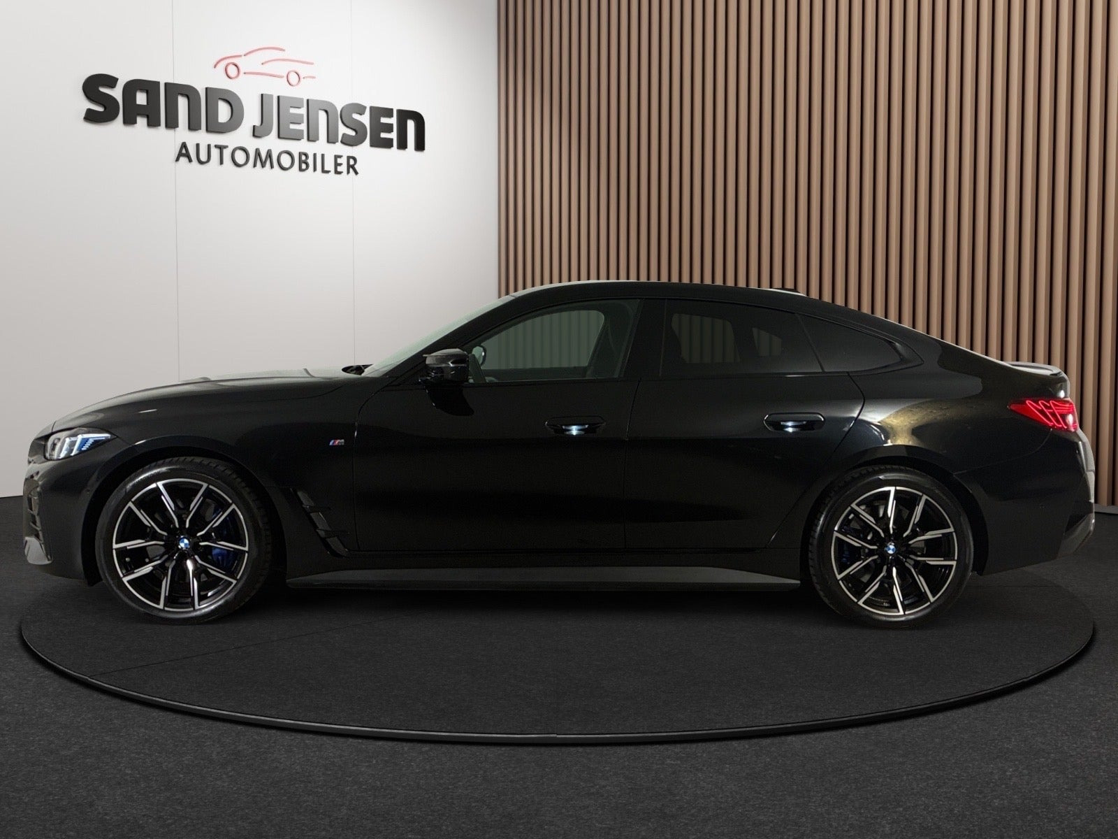 Sort BMW i4 fra 2025