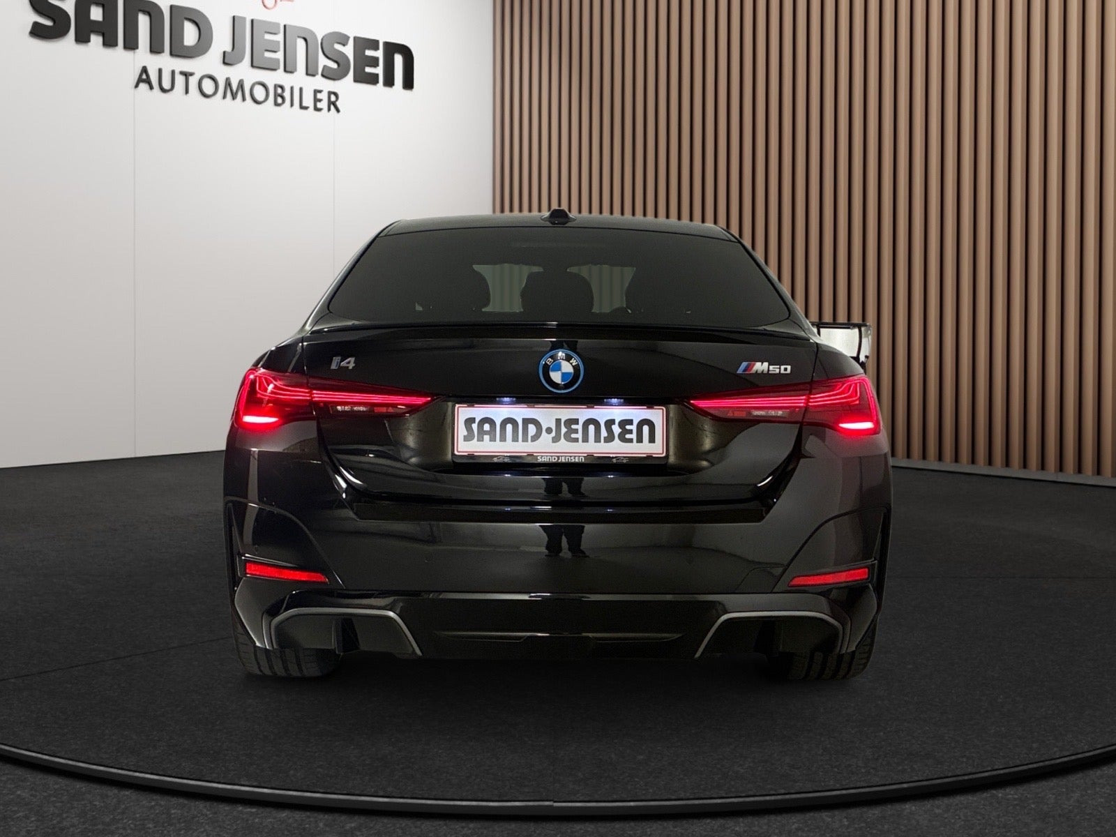 Sort BMW i4 fra 2025