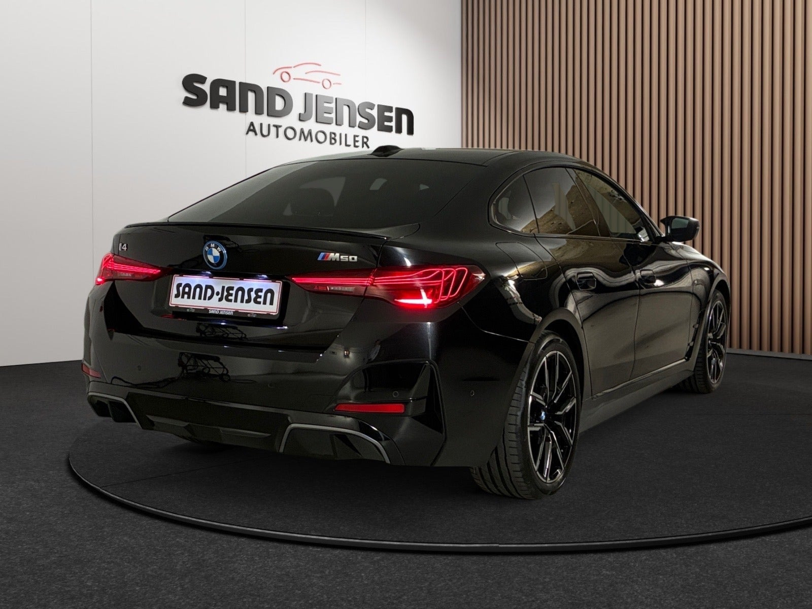 Sort BMW i4 fra 2025