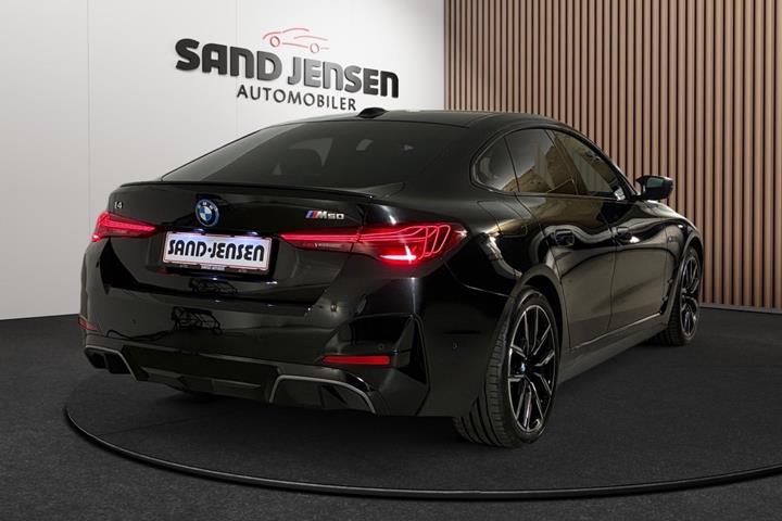 Sort BMW i4 fra 2025