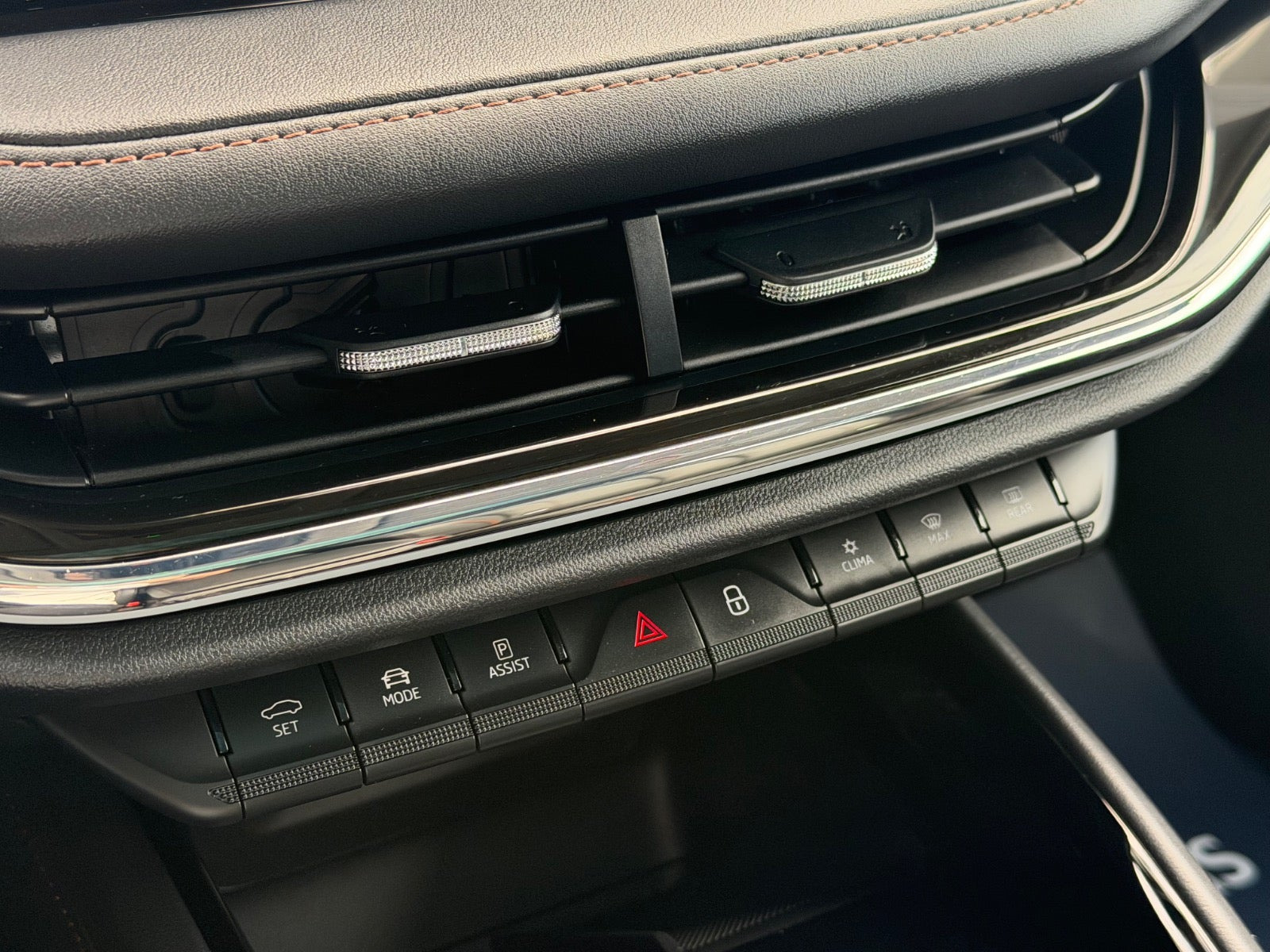 Sort Skoda Enyaq fra 2022