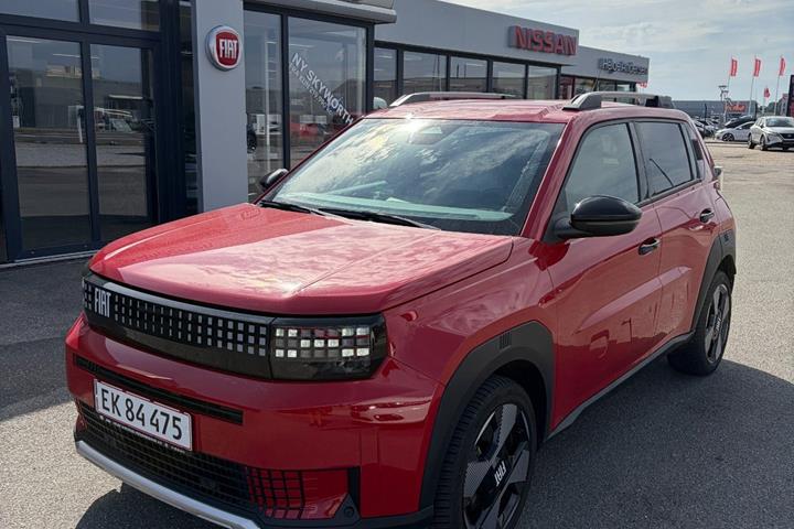Rød Fiat Grande Panda fra 2025