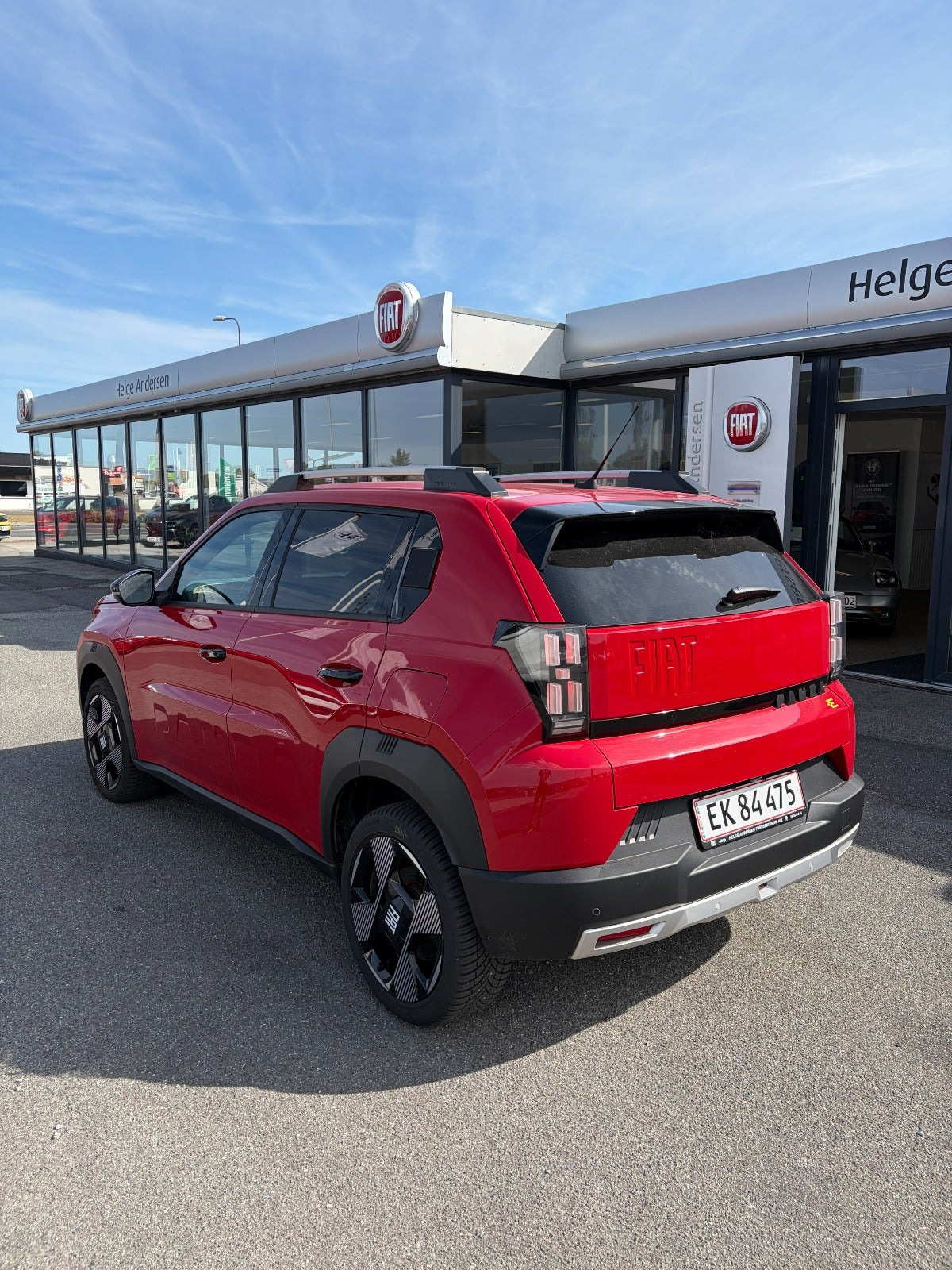 Rød Fiat Grande Panda fra 2025