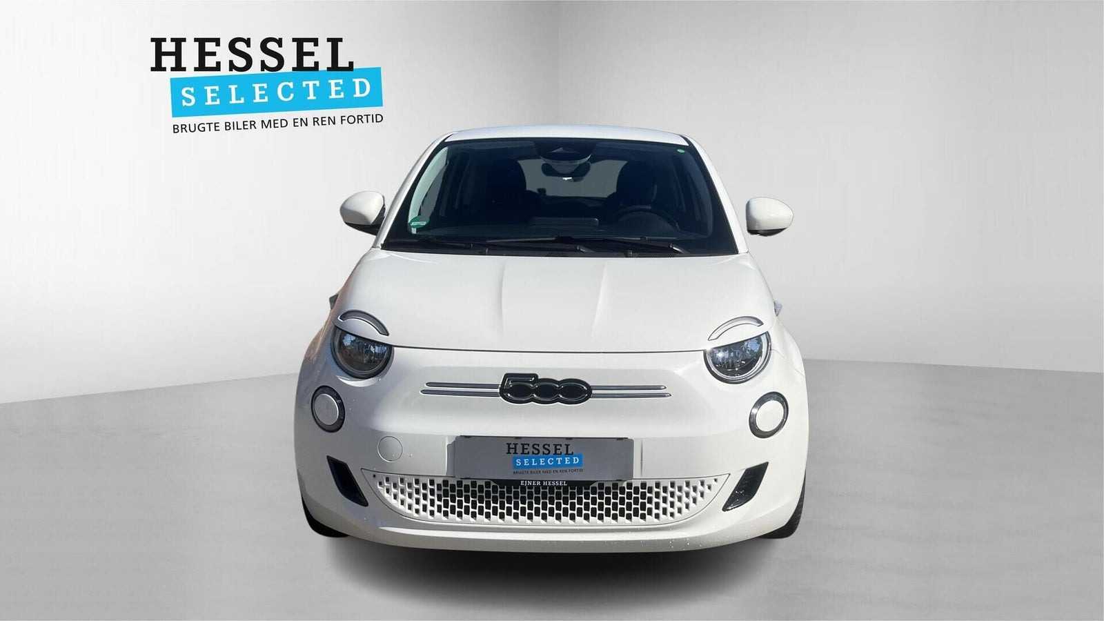 Hvid Fiat 500e fra 2023