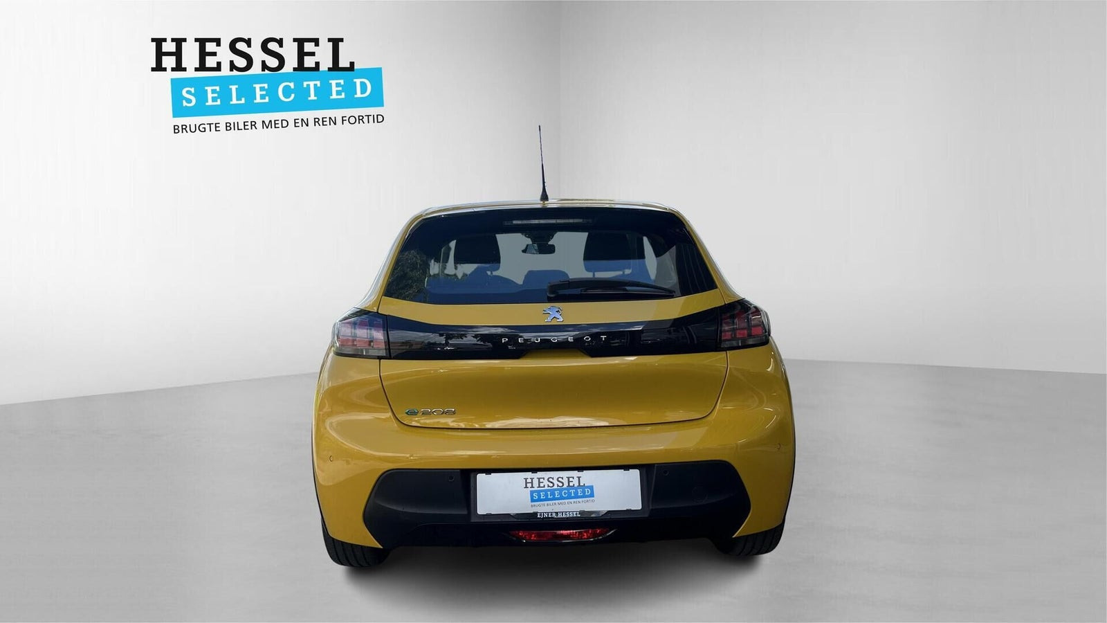 Gul Peugeot e-208 fra 2024