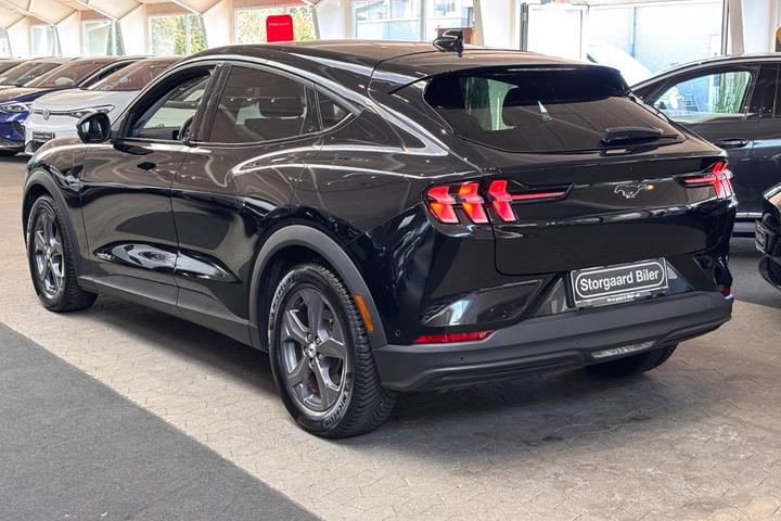 Sort Ford Mustang Mach-E fra 2022