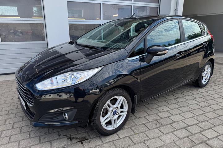 Sort Ford Fiesta fra 2015
