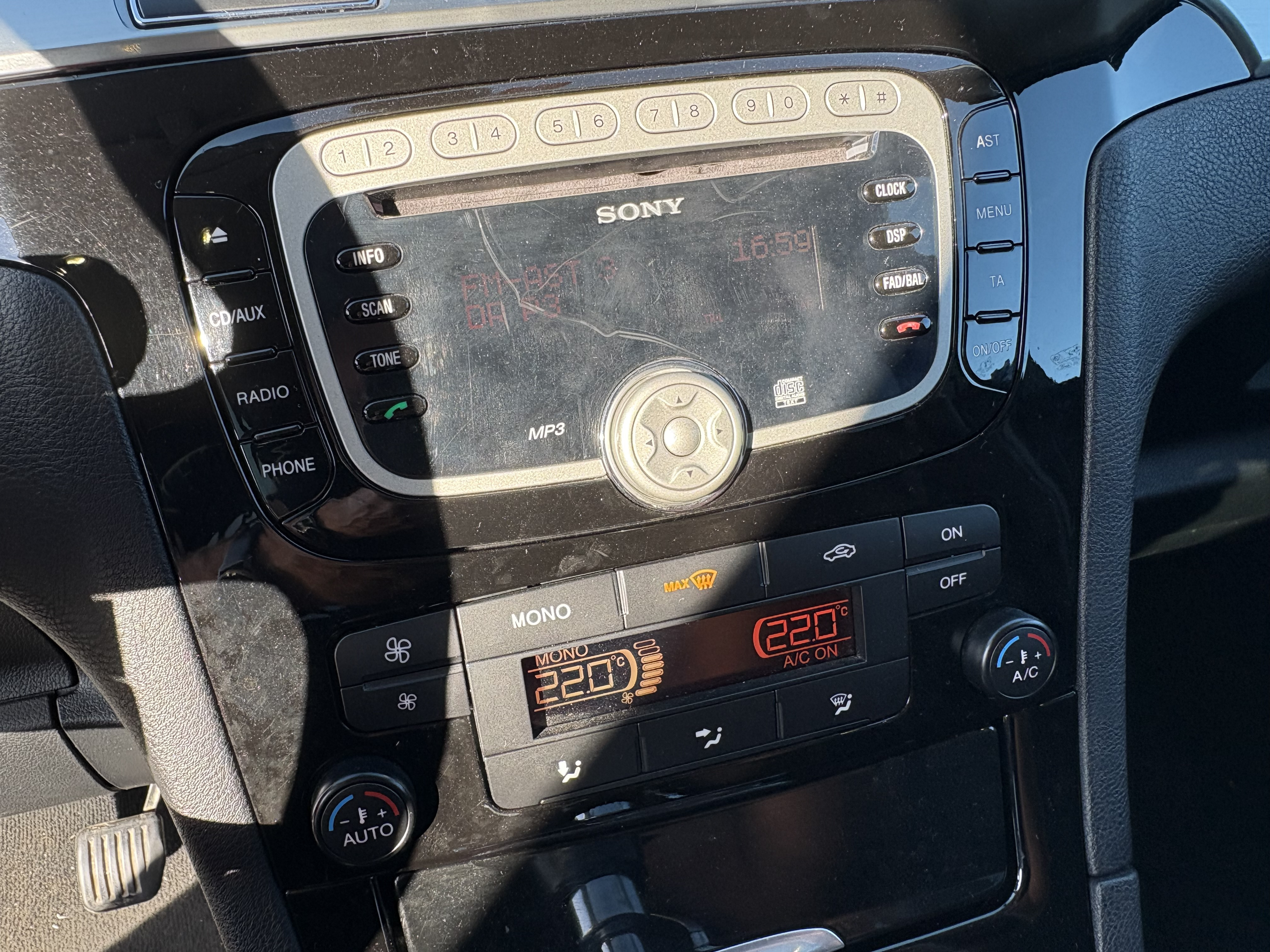 Blå Ford S-MAX fra 2012