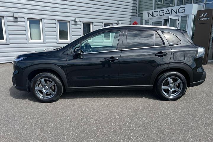 Sort Suzuki S-Cross fra 2024