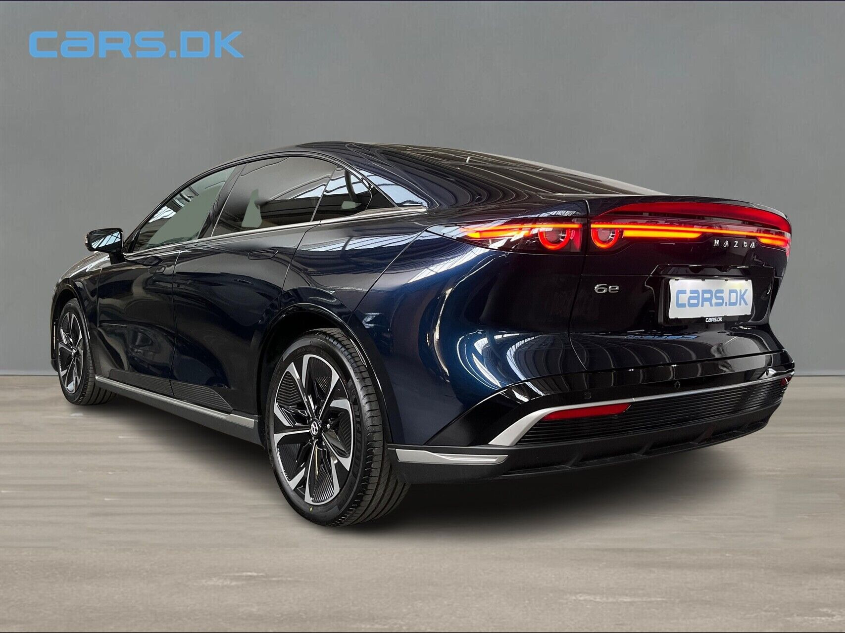 Blå Mazda 6e fra 2026