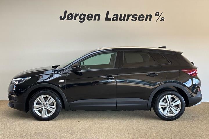 Sort Opel Grandland X fra 2021