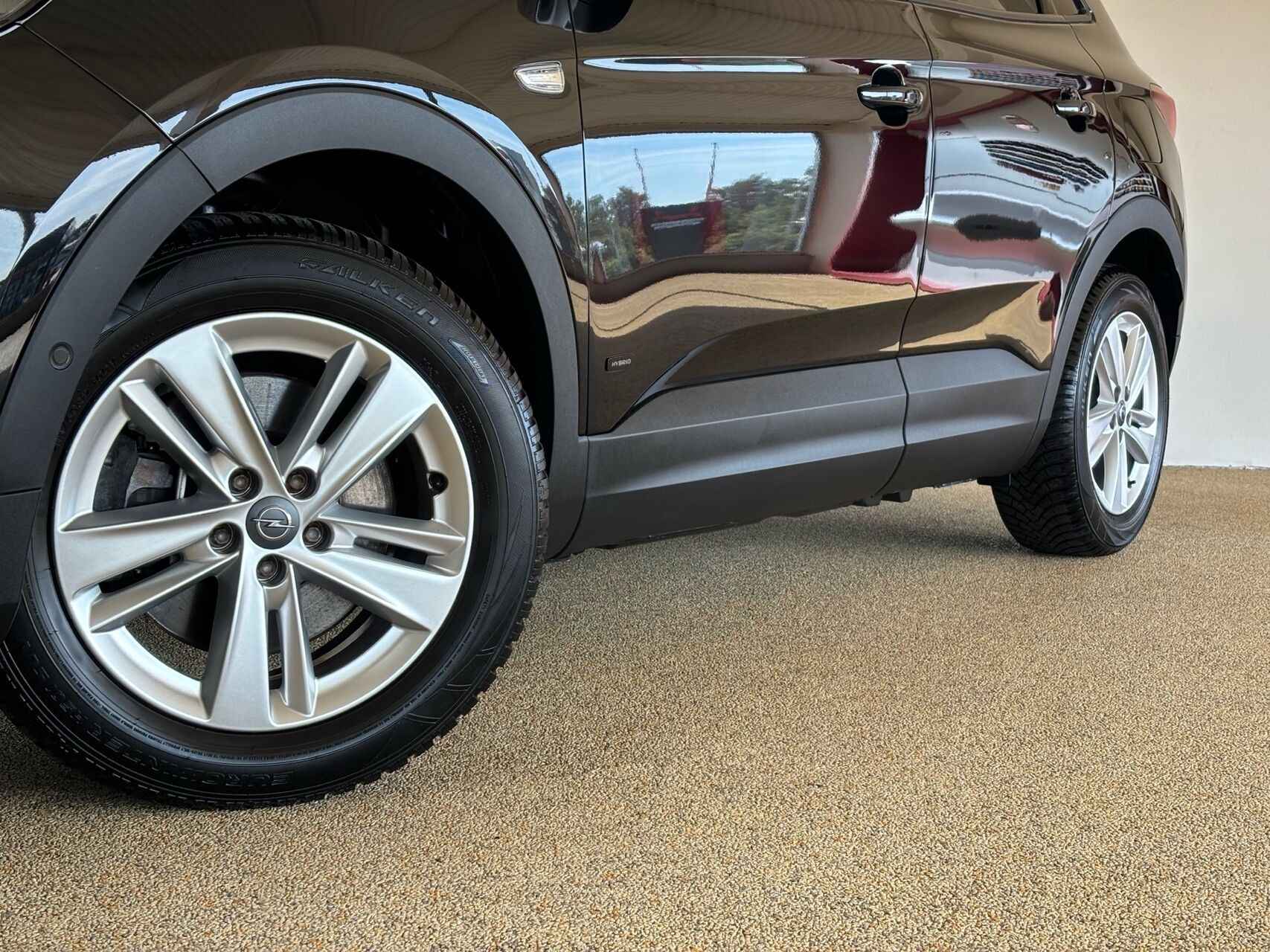 Sort Opel Grandland X fra 2021