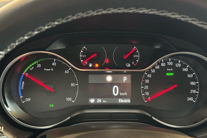 Sort Opel Grandland X fra 2021