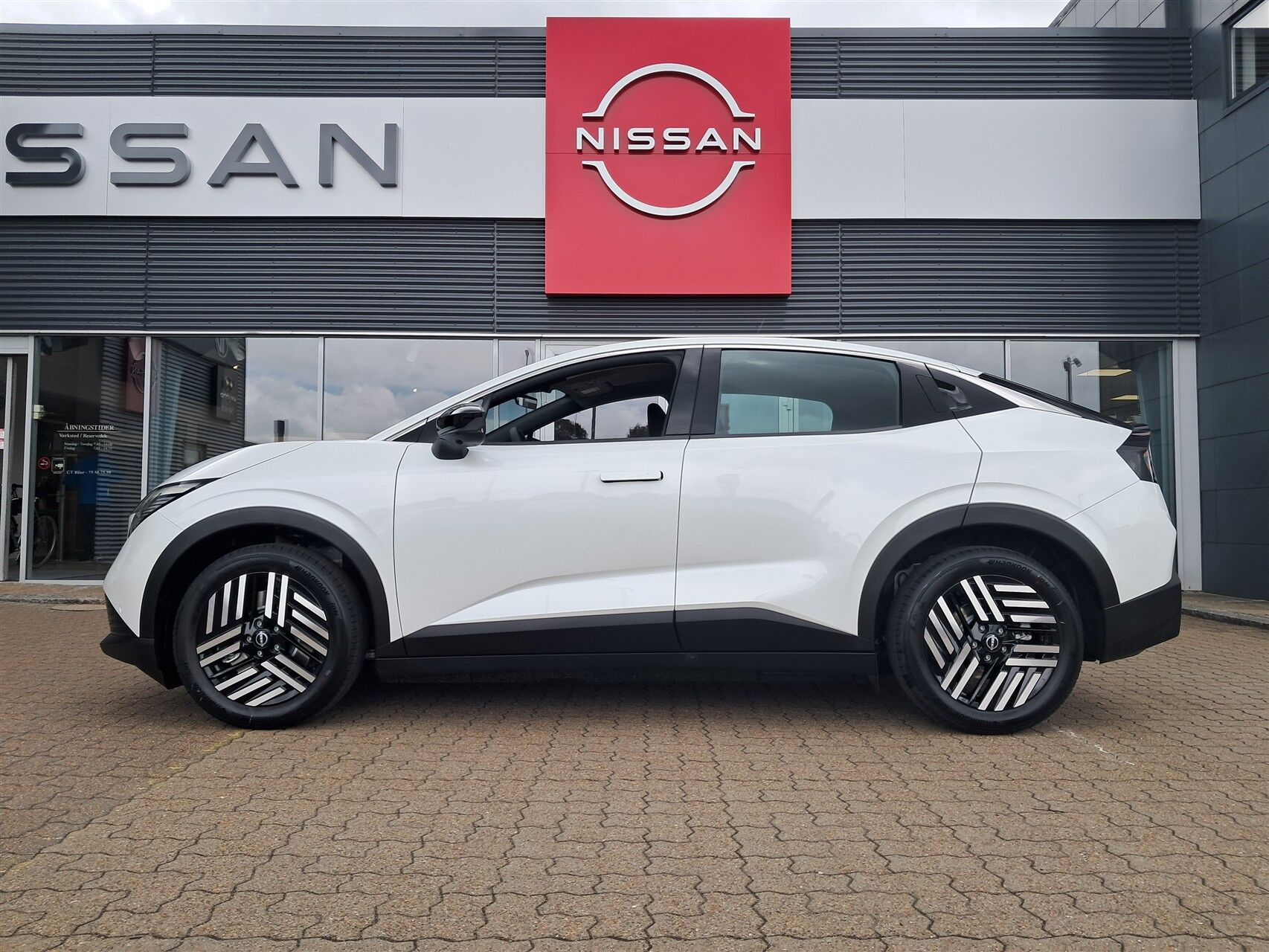 Hvid Nissan Leaf fra 2026