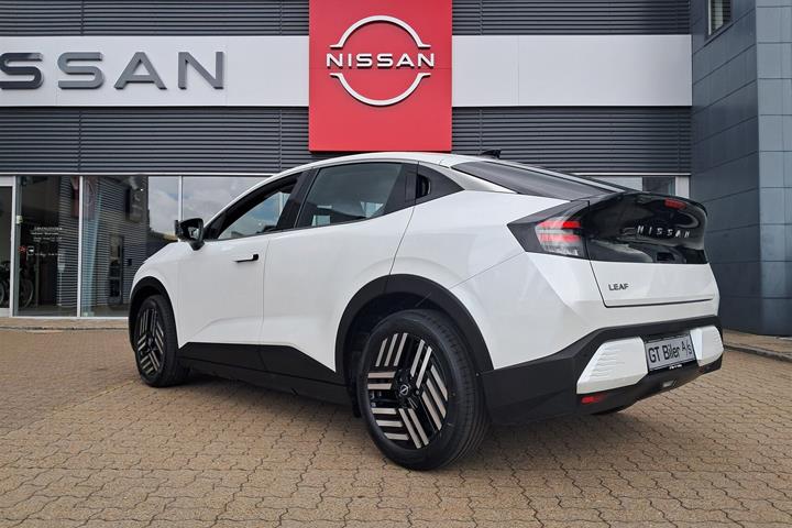 Hvid Nissan Leaf fra 2026