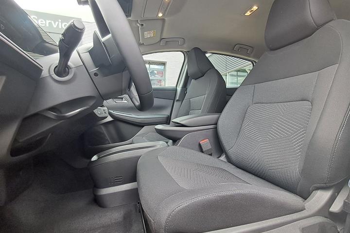 Hvid Nissan Leaf fra 2026