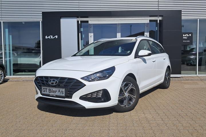 Hvid Hyundai i30 fra 2022