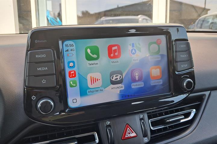Hvid Hyundai i30 fra 2022