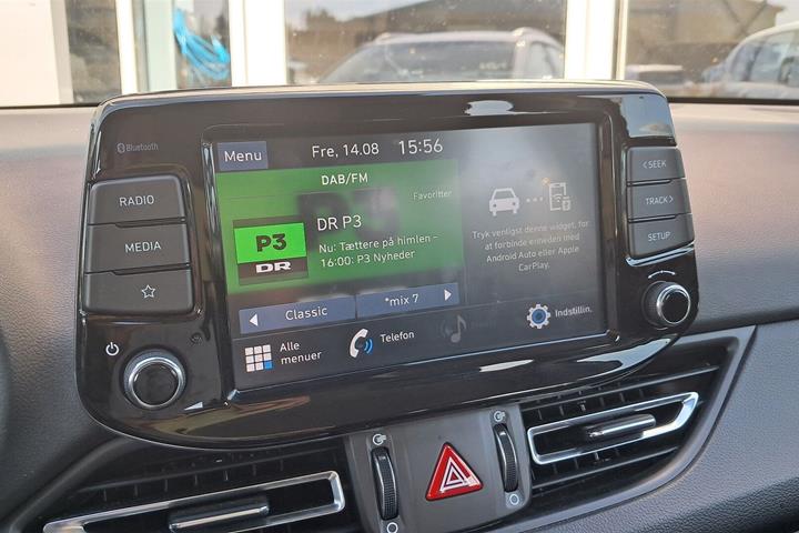 Hvid Hyundai i30 fra 2022