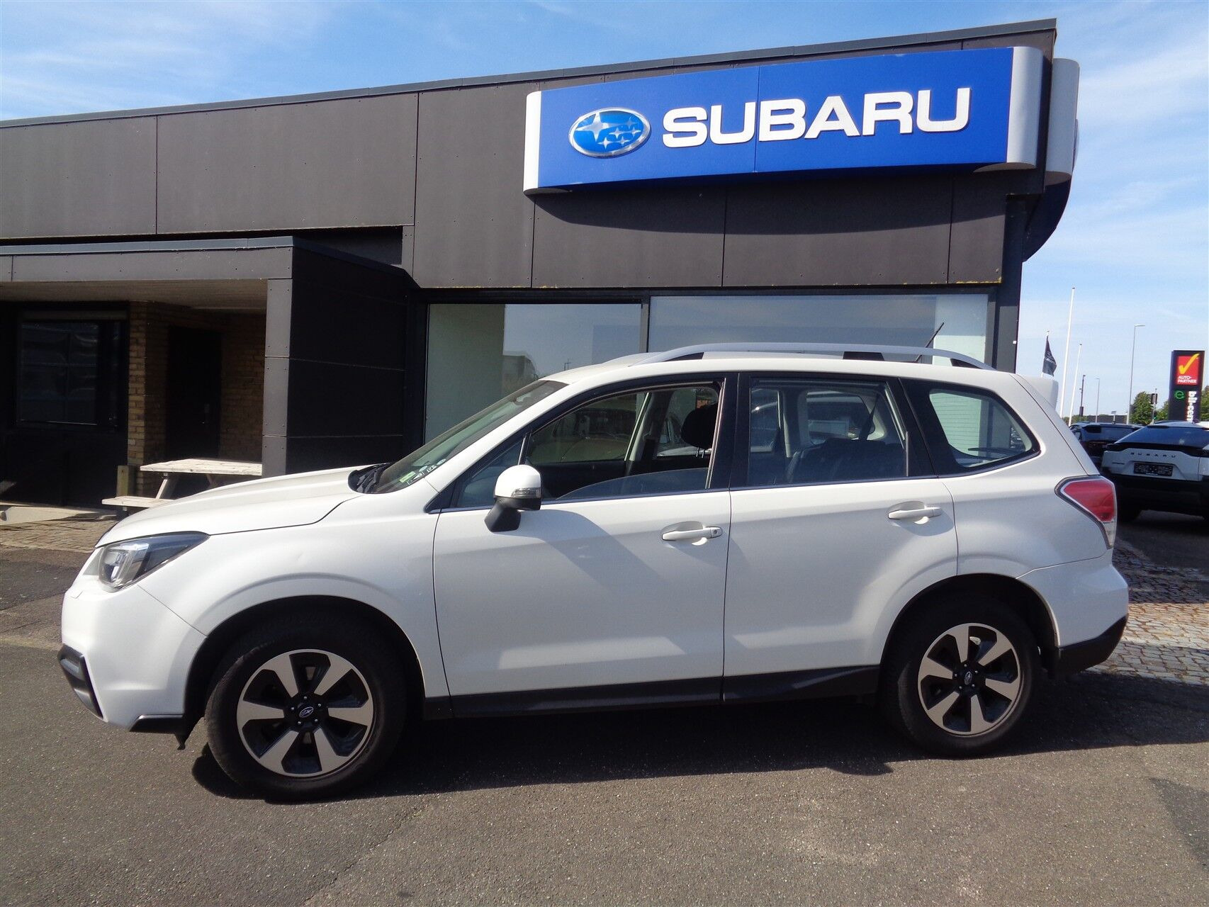 Hvid Subaru Forester fra 2016