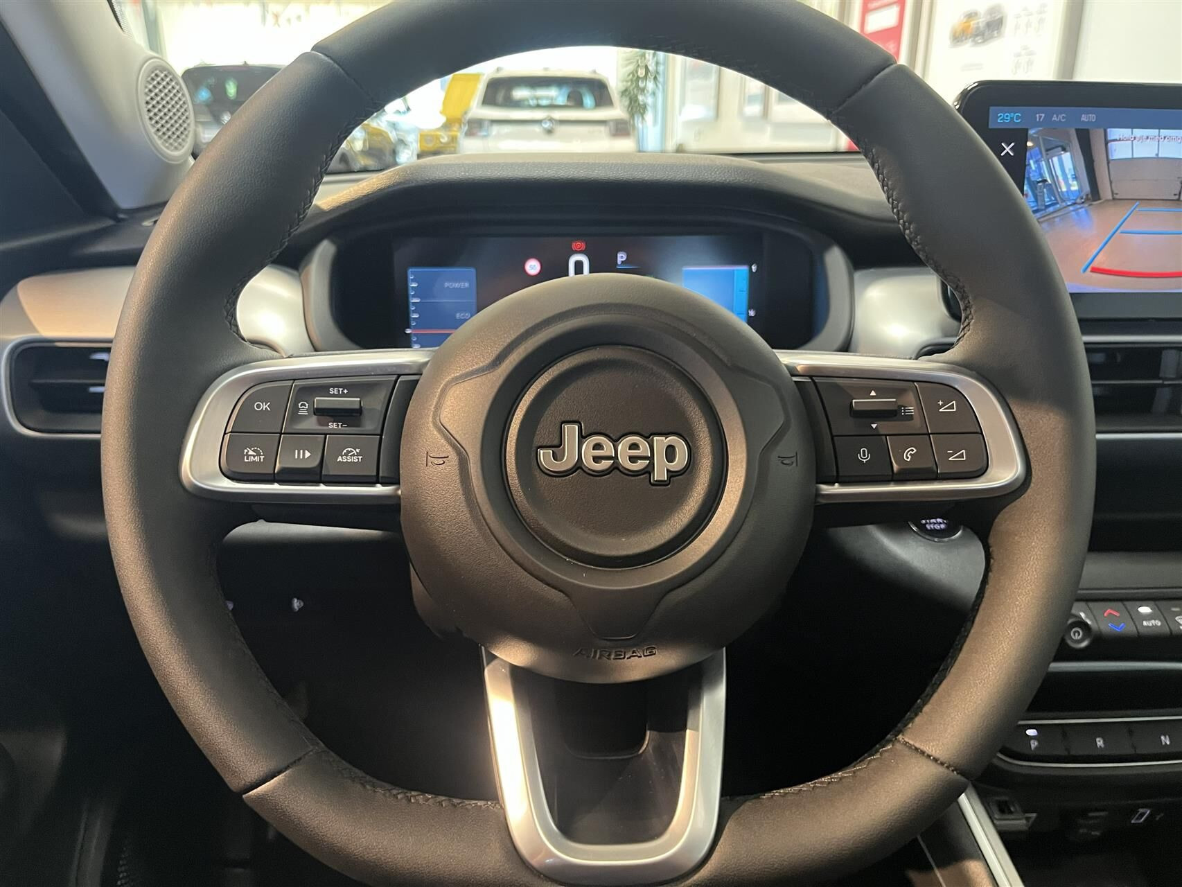 Hvid Jeep Avenger fra 2025