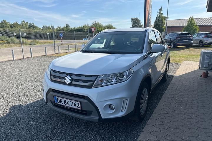 Hvid Suzuki Vitara fra 2017