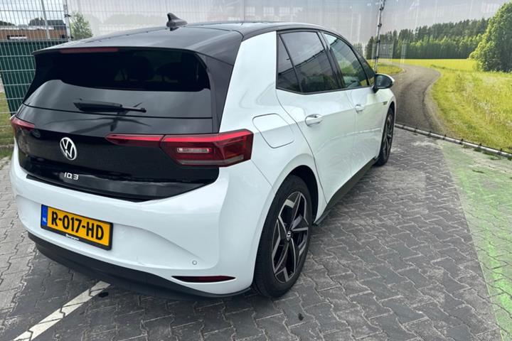 Hvid VW ID.3 fra 2021