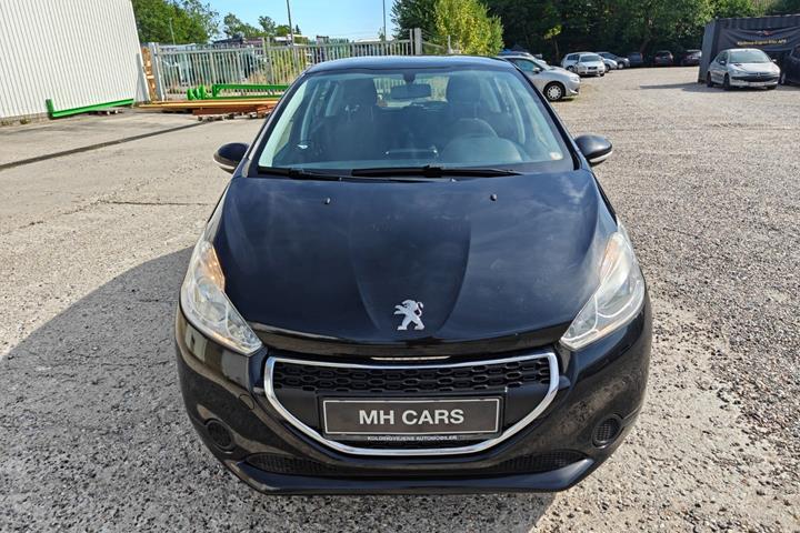 undefined Peugeot 208 fra 2012