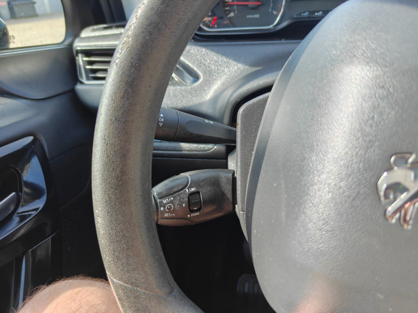 undefined Peugeot 208 fra 2012