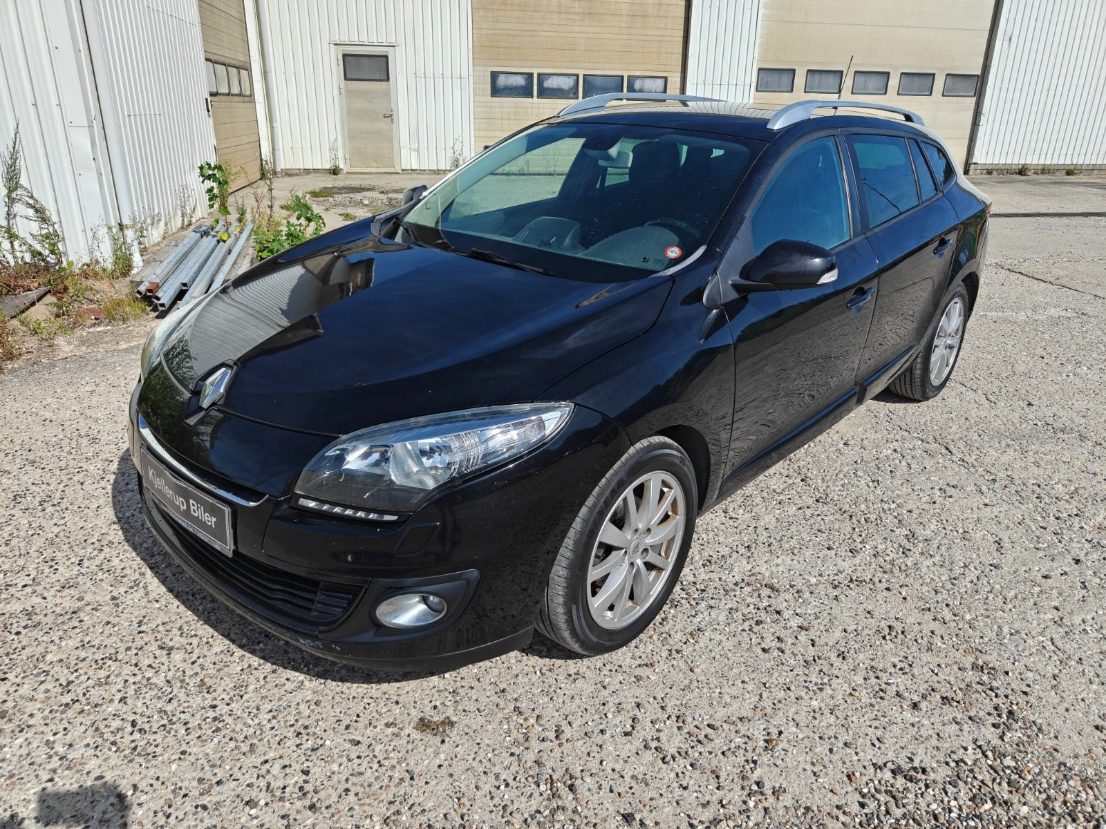 Gul Renault Megane III fra 2013