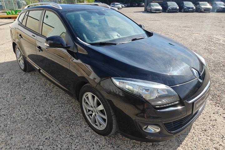 Gul Renault Megane III fra 2013