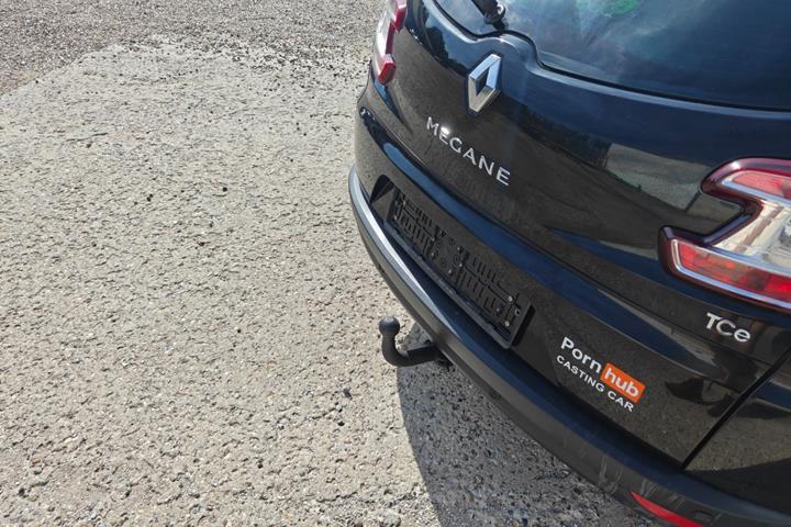 Gul Renault Megane III fra 2013