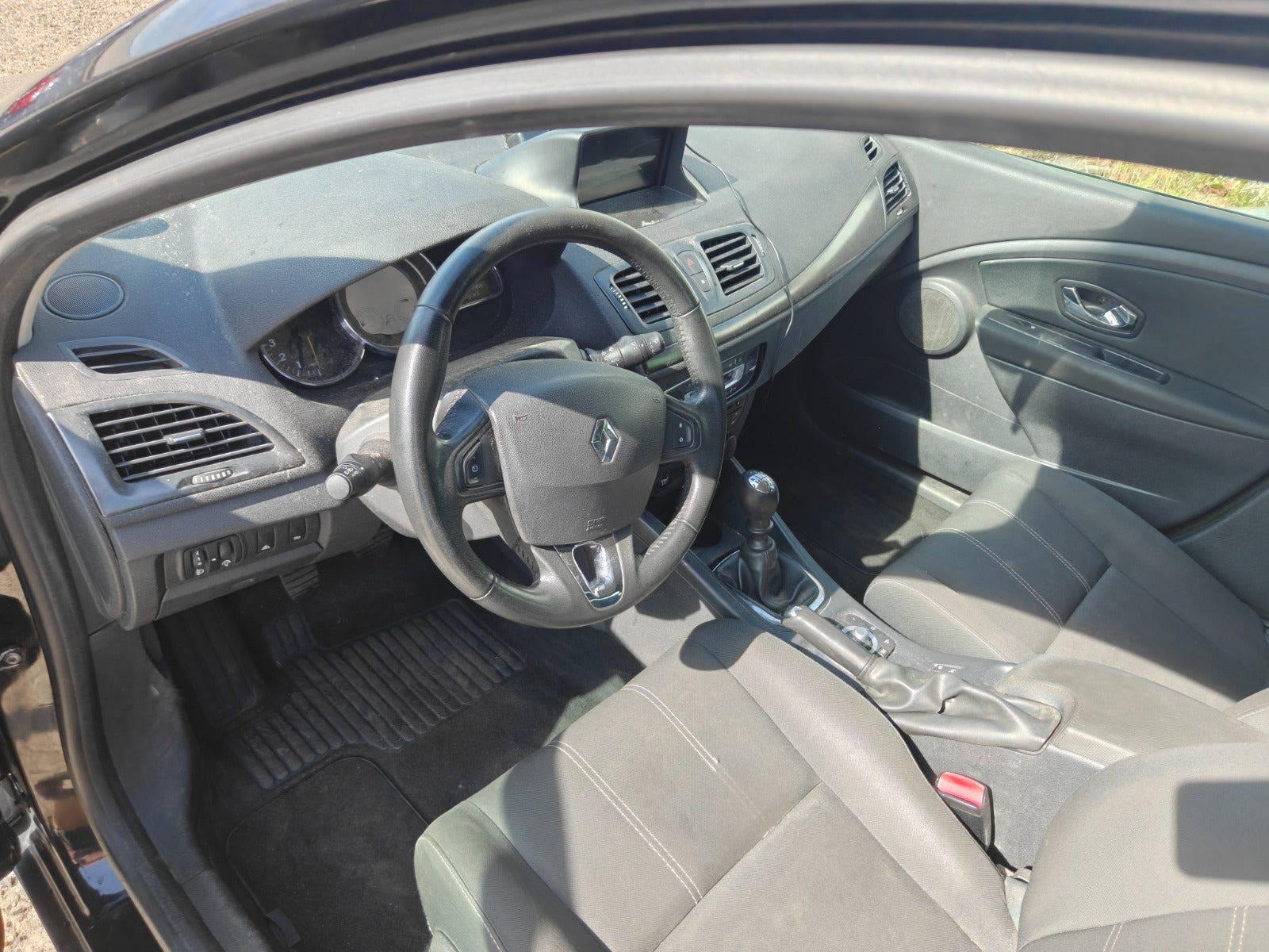 Gul Renault Megane III fra 2013