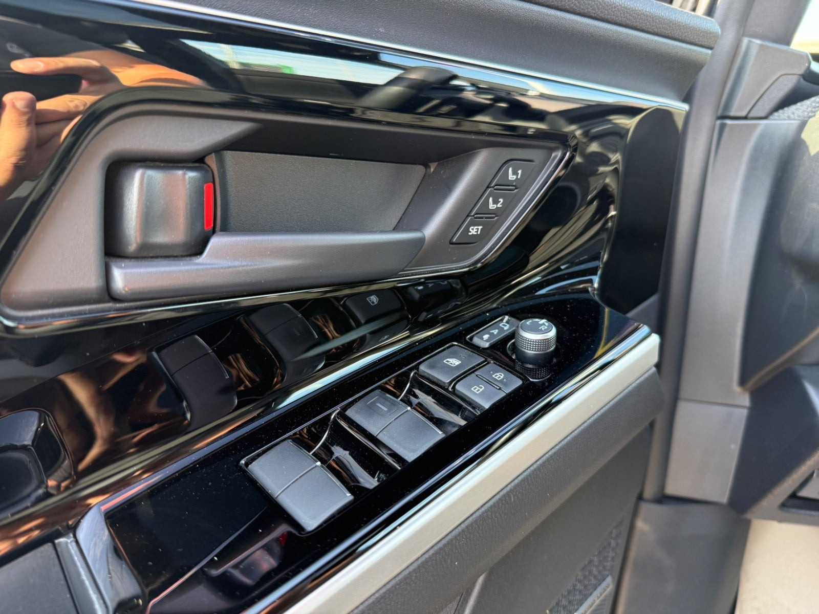 Sort Subaru Solterra fra 2024