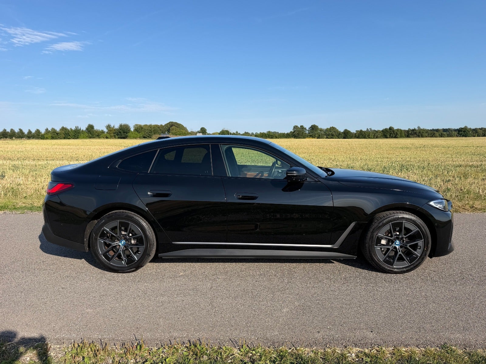 Sort BMW i4 fra 2023
