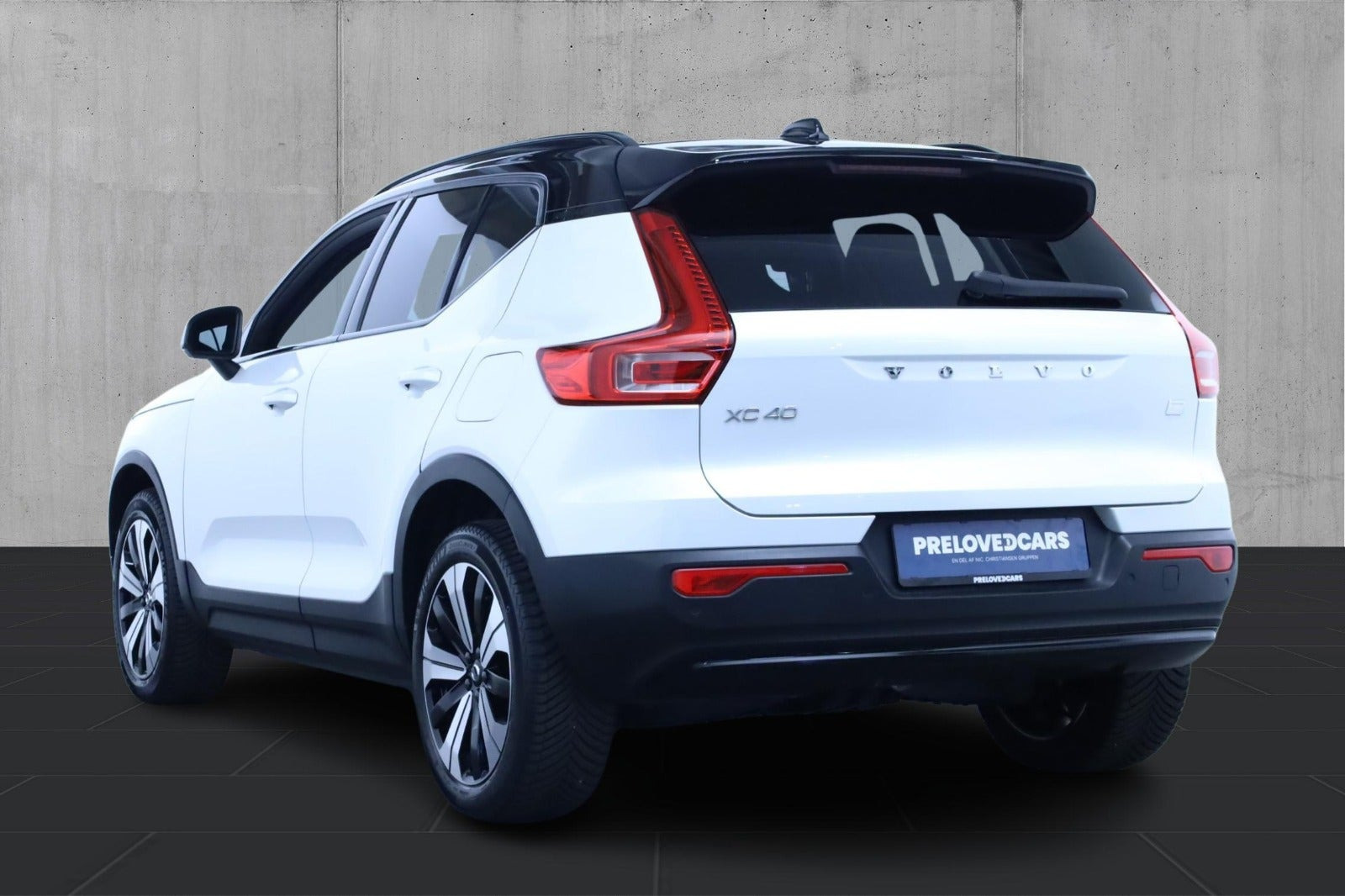 Hvid Volvo XC40 fra 2022