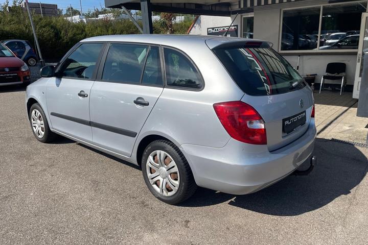 Sølv Skoda Fabia fra 2013