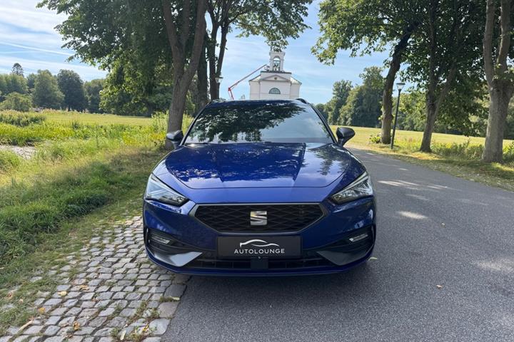 Blå Seat Leon fra 2021