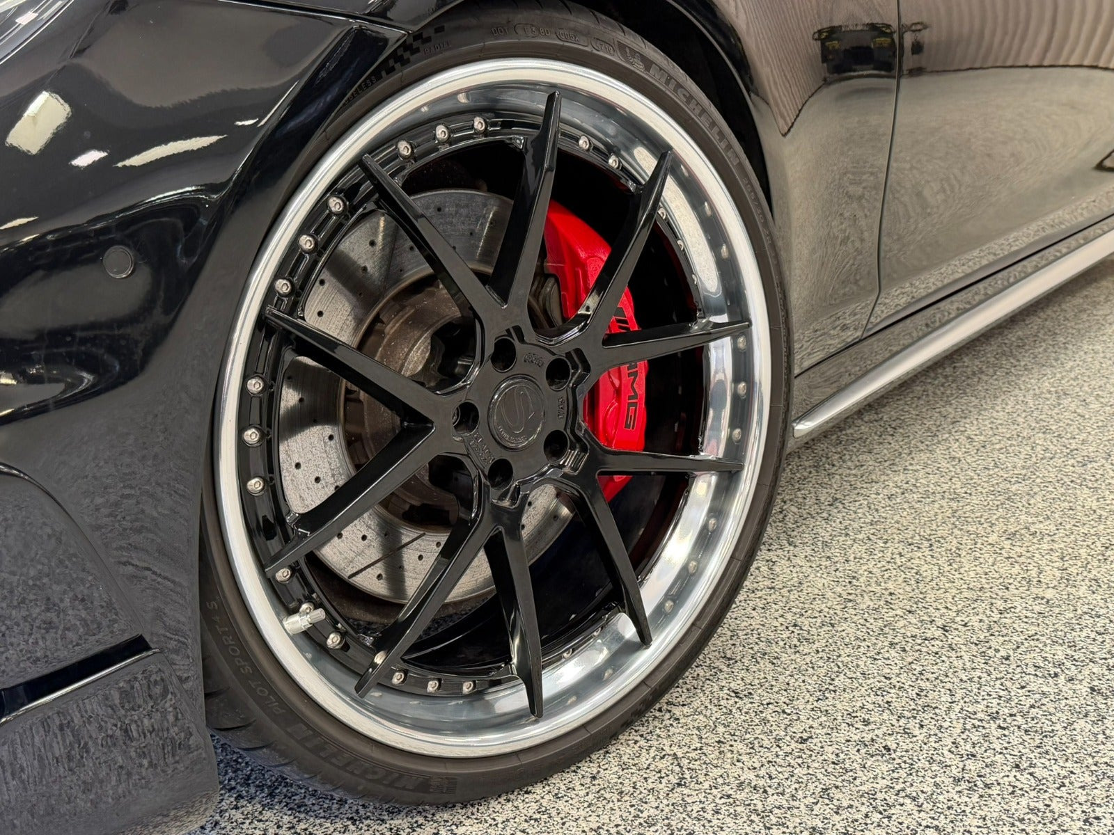 Sort Mercedes S63 fra 2015