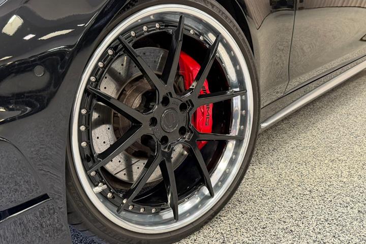 Sort Mercedes S63 fra 2015