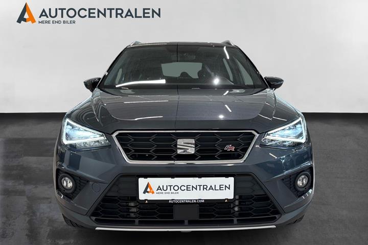 Grå Seat Arona fra 2019